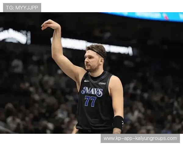 东契奇创纪录统治赛场，独行侠内讧浮现