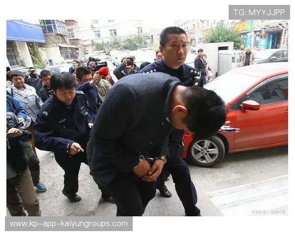 惊爆！民警行凶致女友家人 2 死 1 伤，嫌疑人被刑拘，民警劝架被杀